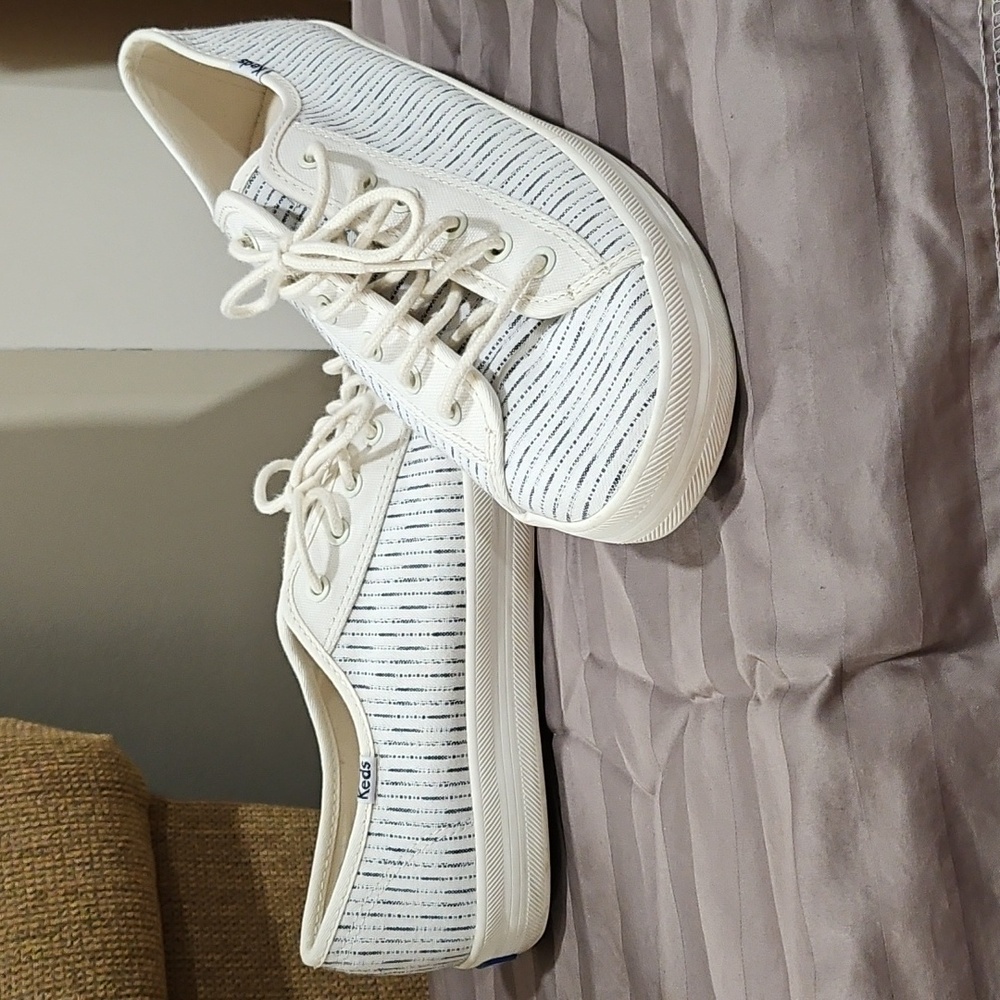 Keds Women's Cream and Black Patterned Sneakers